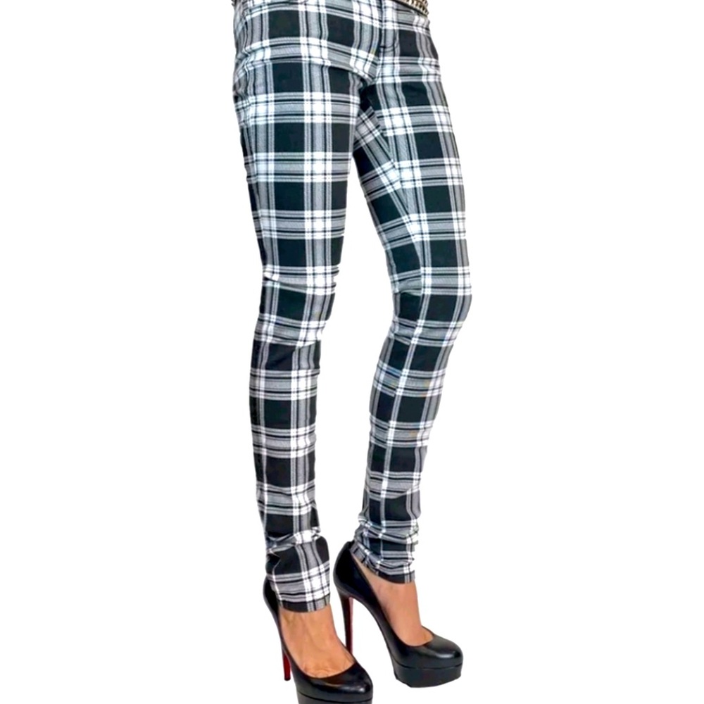 Tripp nyc ~ Plaid  Blk/ W Skinny Jeans size 11